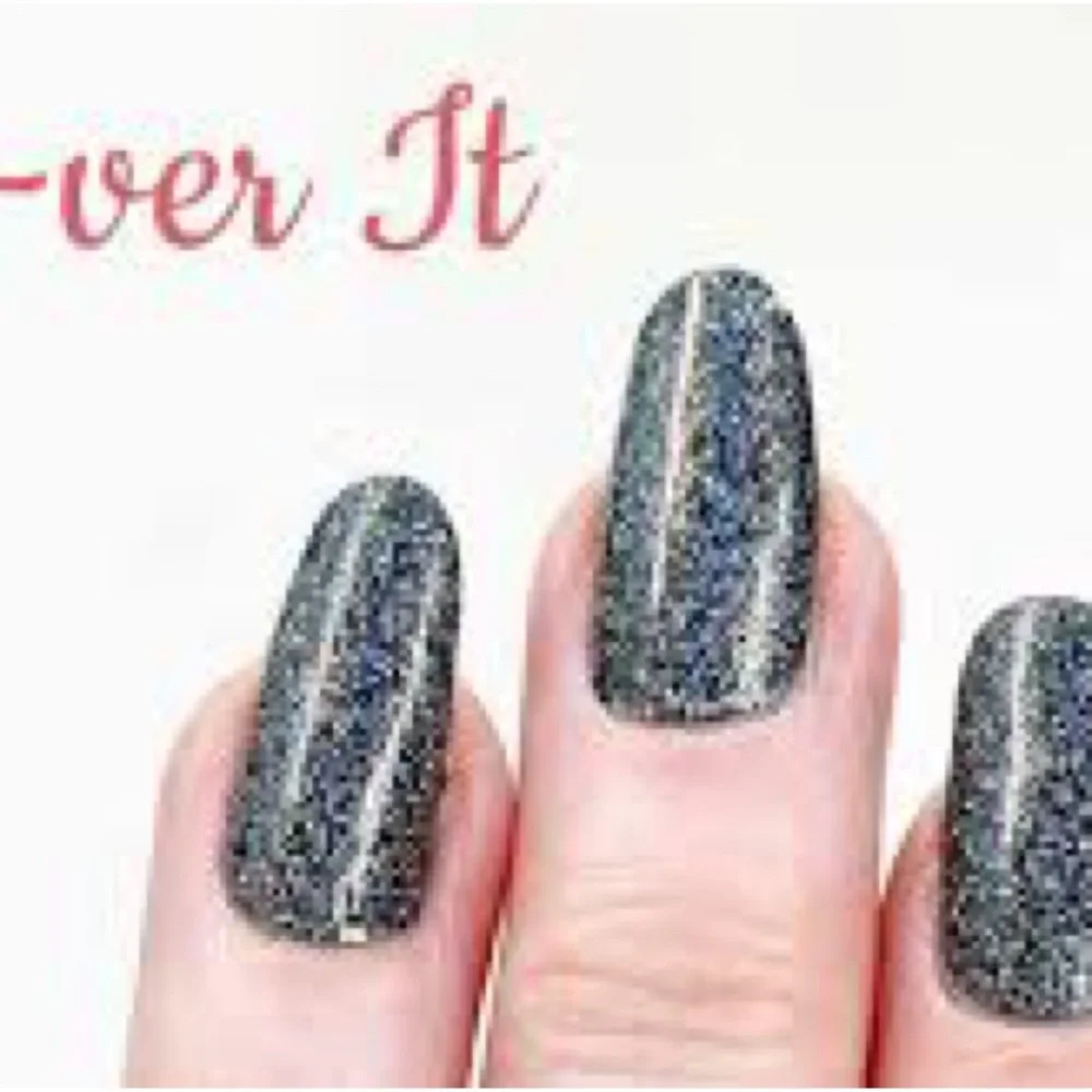 Color Street RETIRED Soho-Over It Glitter Nail Set